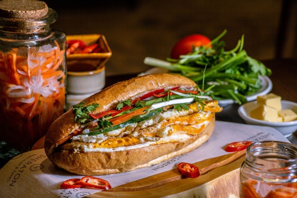 Bánh mì khi du nhập vào Việt Nam được sáng tạo, chế biến đa dạng, hấp dẫn