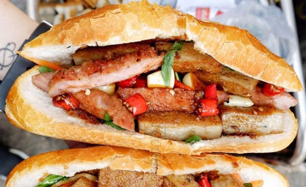 Bánh mì chả cá Nha Trang cay nồng ngon tuyệt