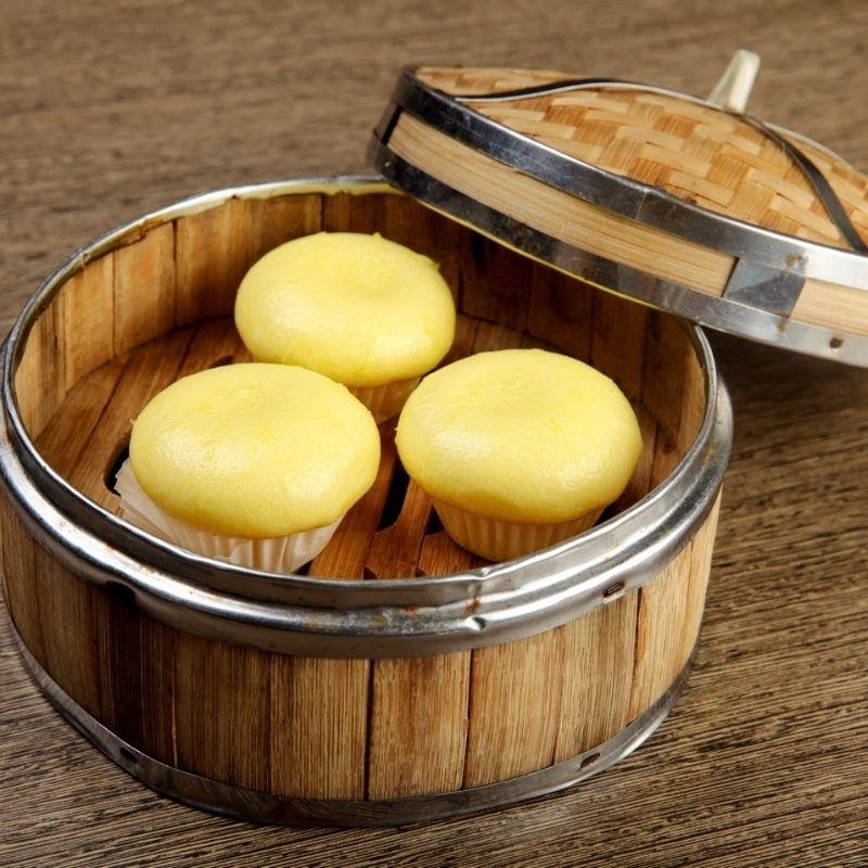 B&aacute;nh bao kim sa l&agrave; một trong những loại dimsum được y&ecirc;u th&iacute;ch nhất tại Hong Kong