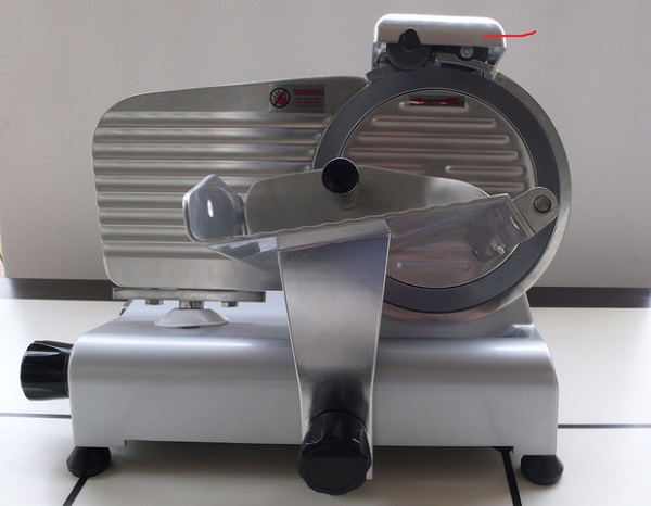 Máy cắt thịt được ưa chuộng hiện nay