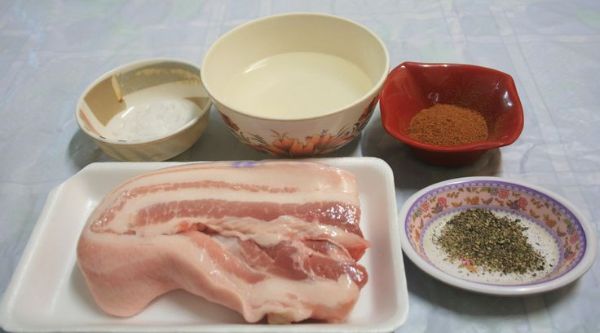 Bí quyết làm heo quay bằng nồi chiên không dầu giúp da giòn rụm